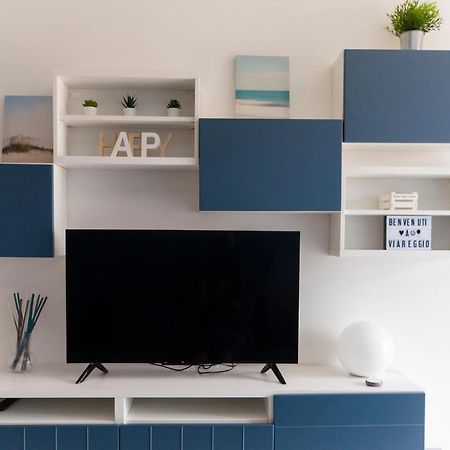 Ad Un Passo Dal Molo Con 2 Biciclette Incluse Apartment Viareggio Ngoại thất bức ảnh