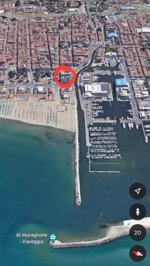 Ad Un Passo Dal Molo Con 2 Biciclette Incluse Apartment Viareggio Ngoại thất bức ảnh