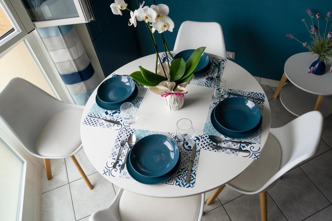 Ad Un Passo Dal Molo Con 2 Biciclette Incluse Apartment Viareggio Ngoại thất bức ảnh
